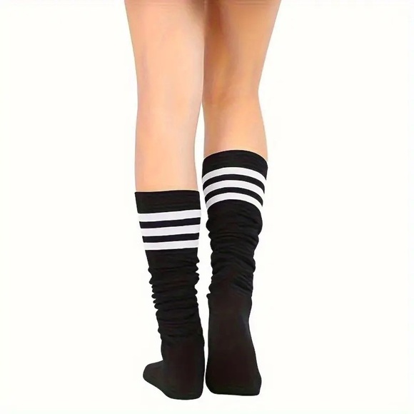 NWT 2 Pair of Thigh High/Over the Knee Black and White Tube Socks w/ 3 Stripes - Picture 5 of 15